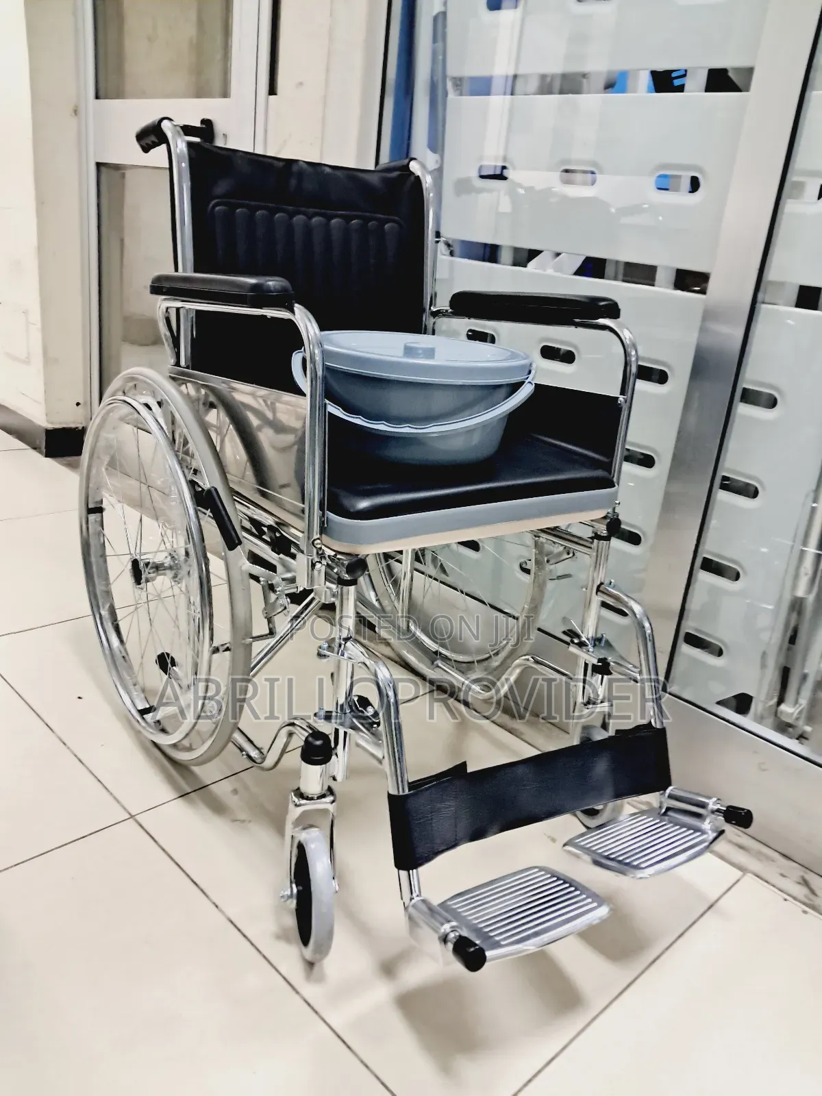 Toilet Wheelchair6wheelchair7wheelchair3wheelchair4wheelchai