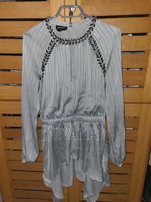 Photo - Bebe Fashionable Blouse With Long Sleeve Size M