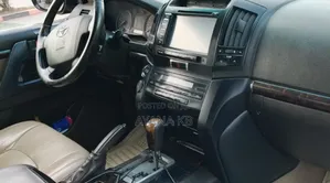 Toyota Land Cruiser 2009 Black