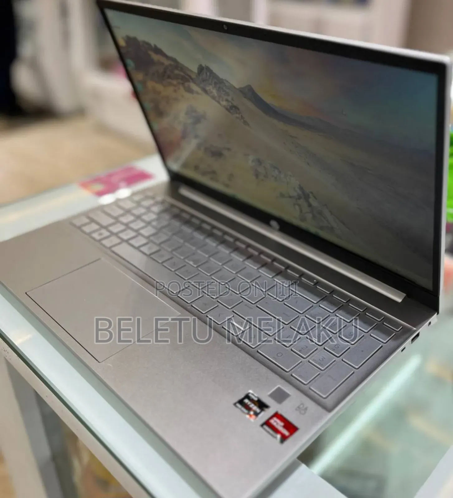 New Laptop HP Pavilion 15 8GB AMD Ryzen 5 SSD 512GB