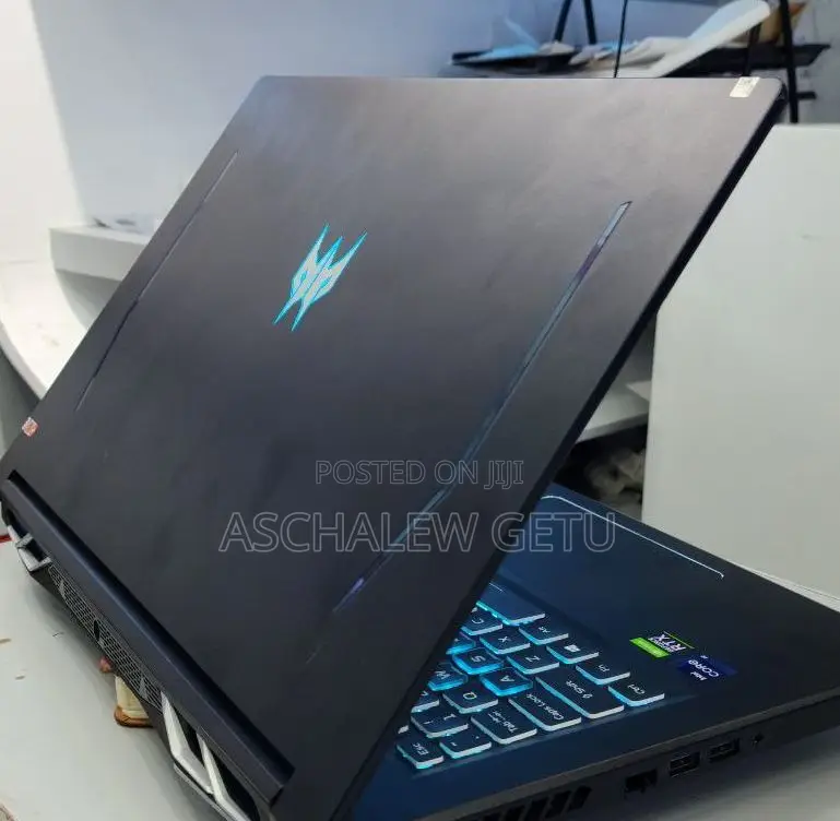 New Laptop Acer Predator Helios Neo 16 16GB Intel Core I9 SSD 512GB