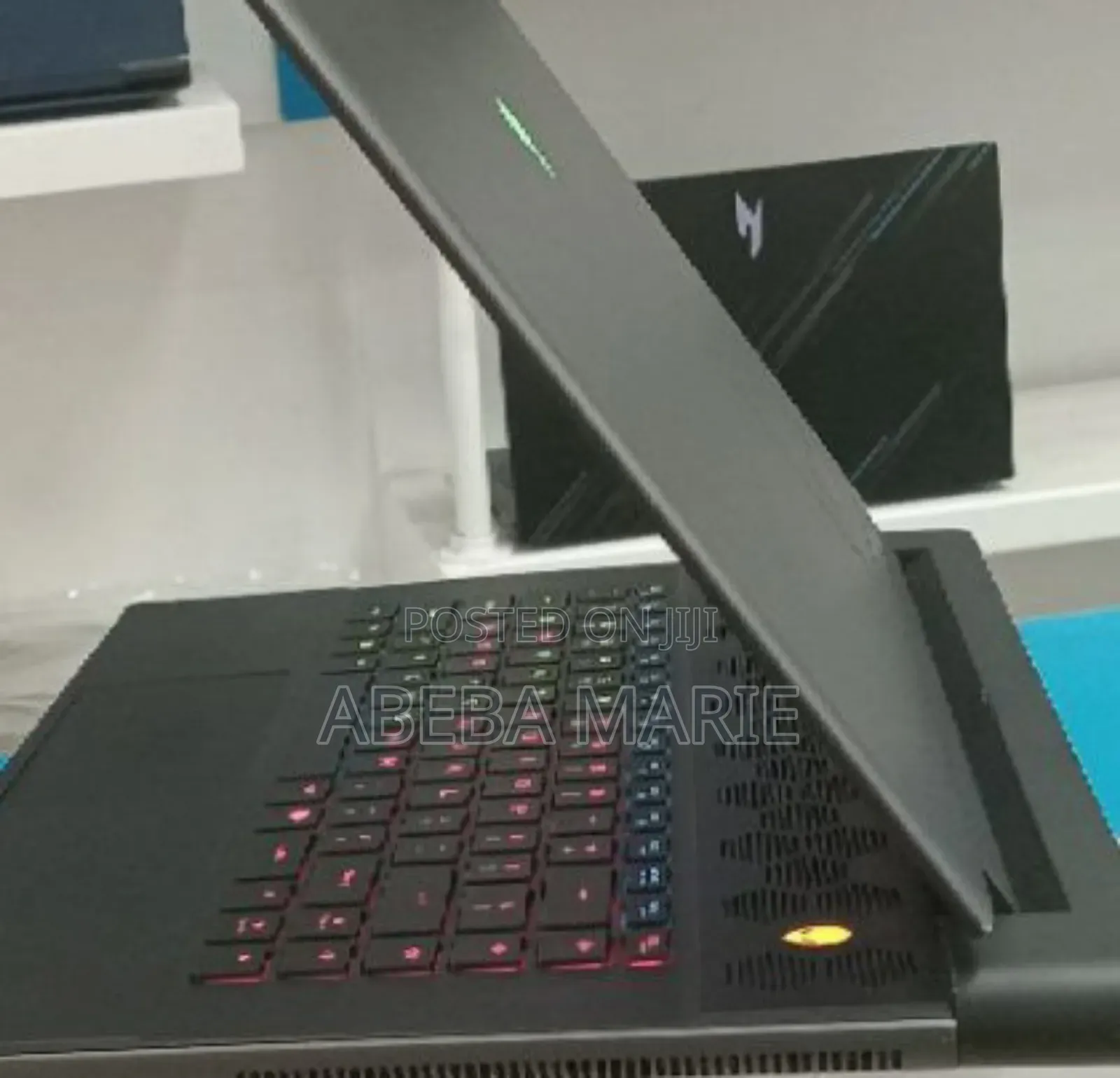 New Laptop Alienware M17x R2 16GB Intel Core I9 SSD 1T