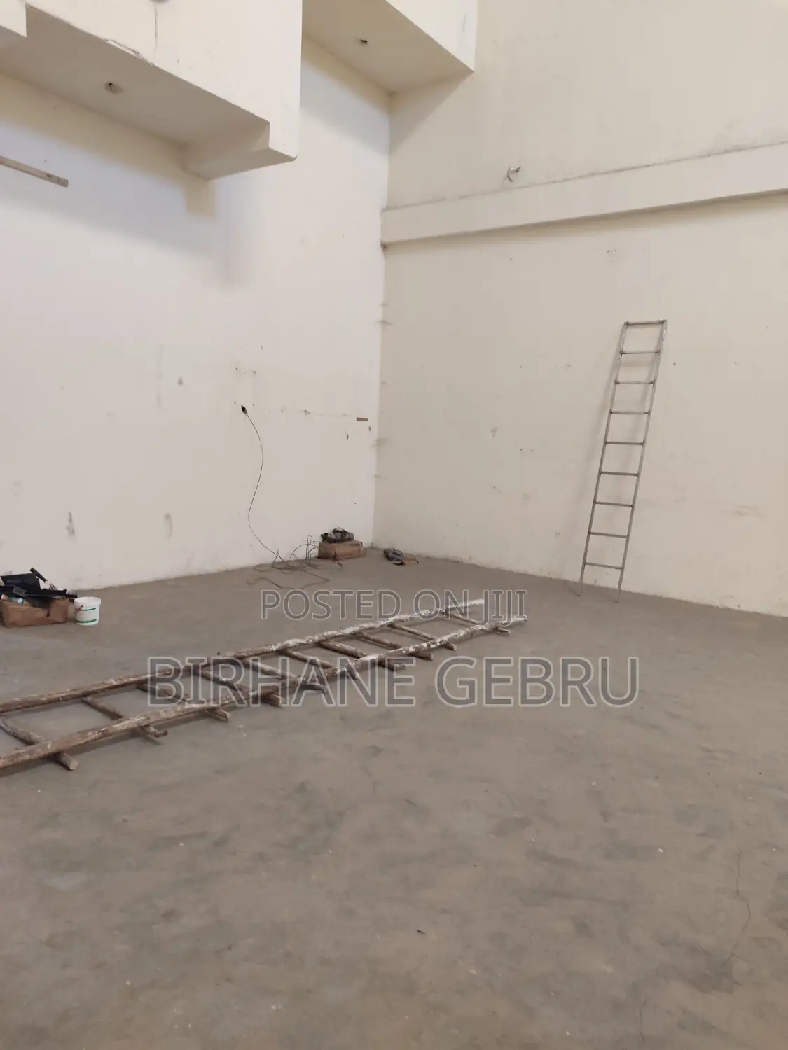 Apartiment Rent for Store or Budines Rent