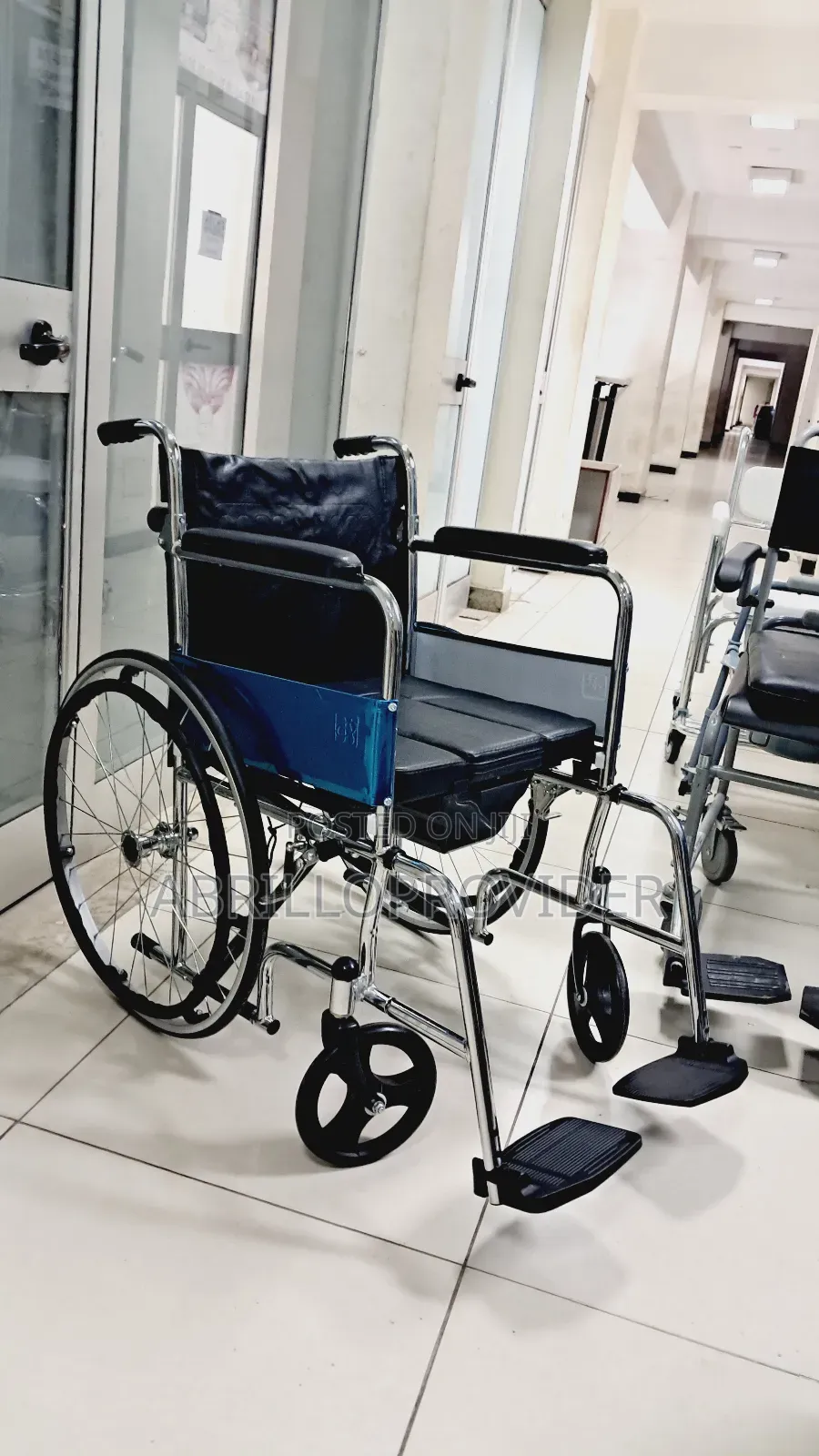 Toilet Wheelchair5wheelchair8wheelchair4wheelchair8wheelchai