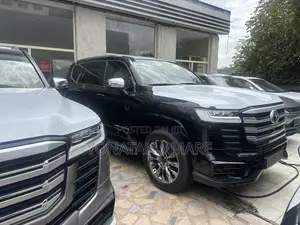 Photo - New Toyota Land Cruiser 2023 White