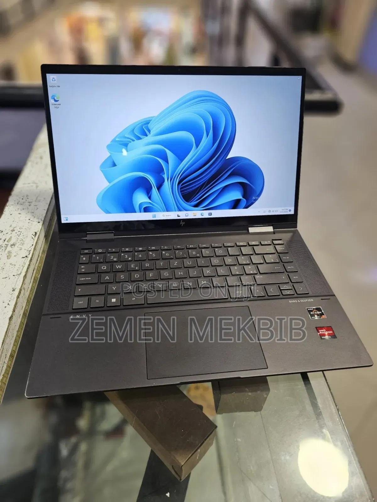 New Laptop HP Envy X360 16GB AMD Ryzen 7 SSD 1T