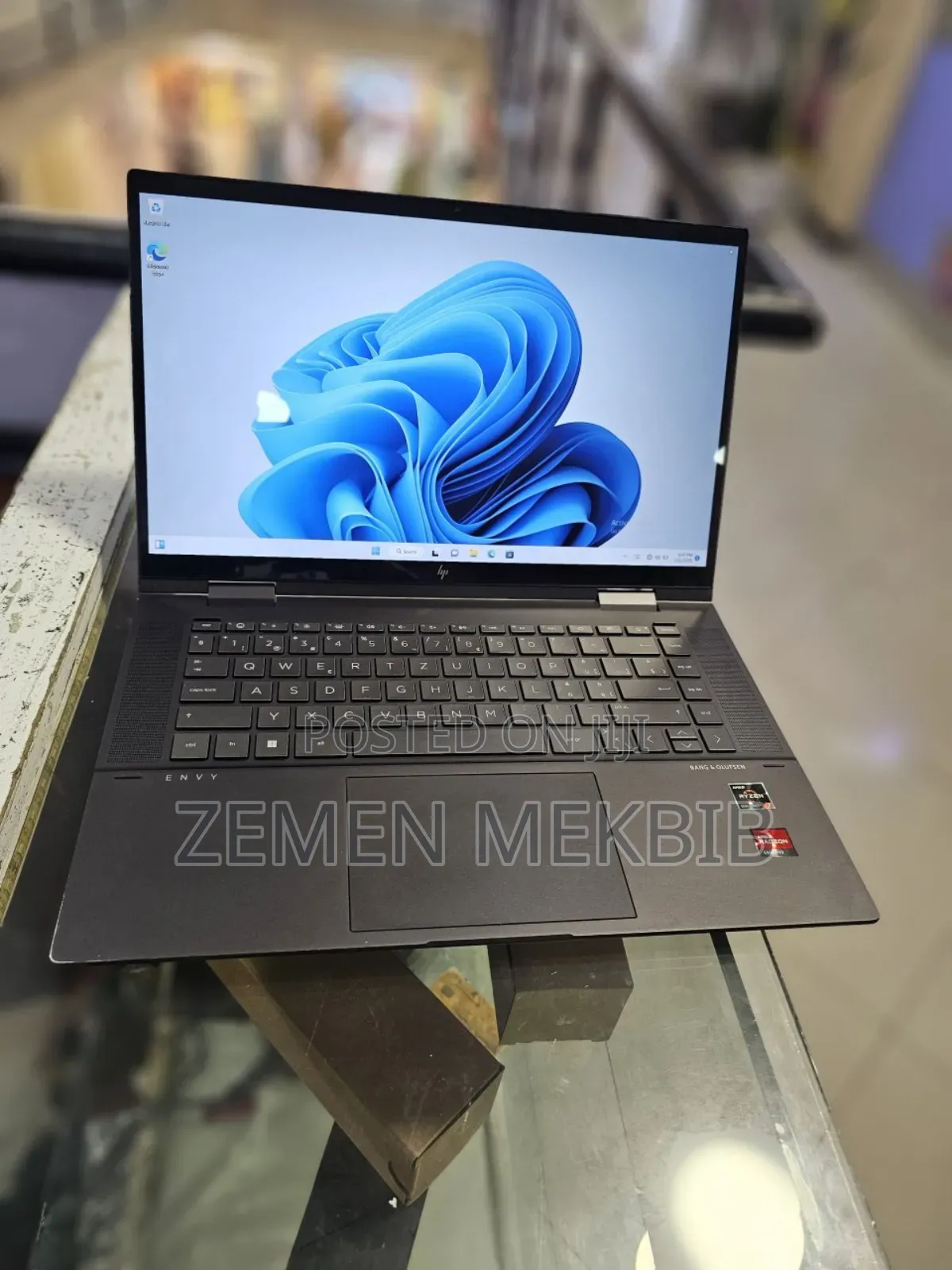 New Laptop HP Envy X360 16GB AMD Ryzen 7 SSD 1T