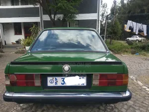 BMW 325i 1989 Green