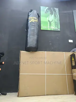 Photo - ዘመናዊ ኦርጅናል Reebok Punching Bag