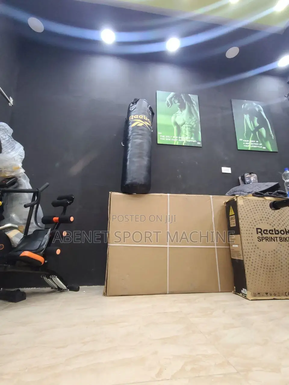 አዲስ ዘመናዊ ኦርጅናል Reebok Punching Bag