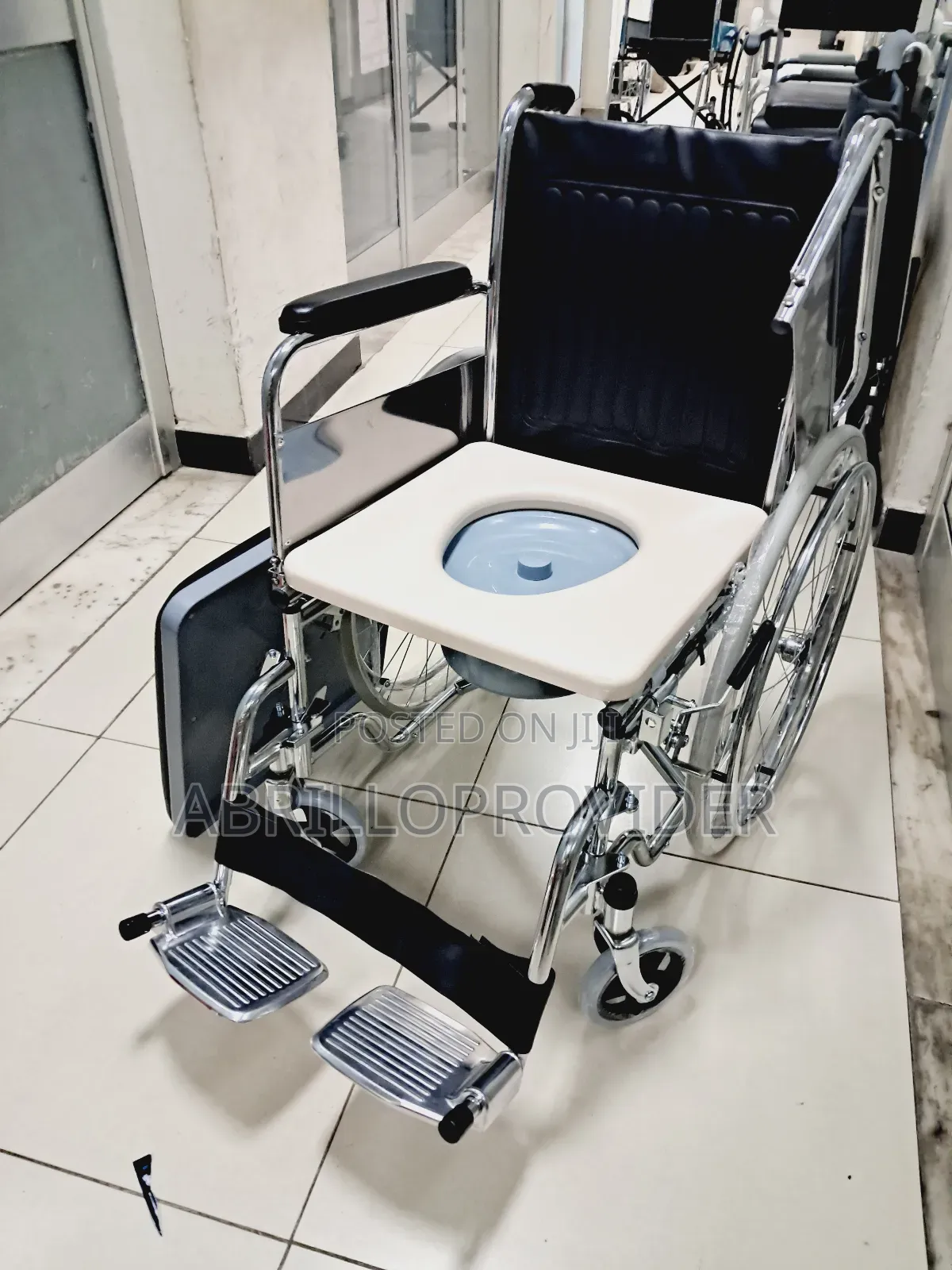 Toilet Wheelchair5wheelchair7wheelchair3wheelchair5wheelchai