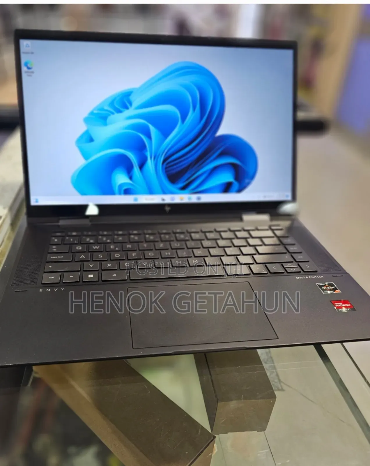 New Laptop HP Envy X360 16GB AMD Ryzen 7 SSD 1T