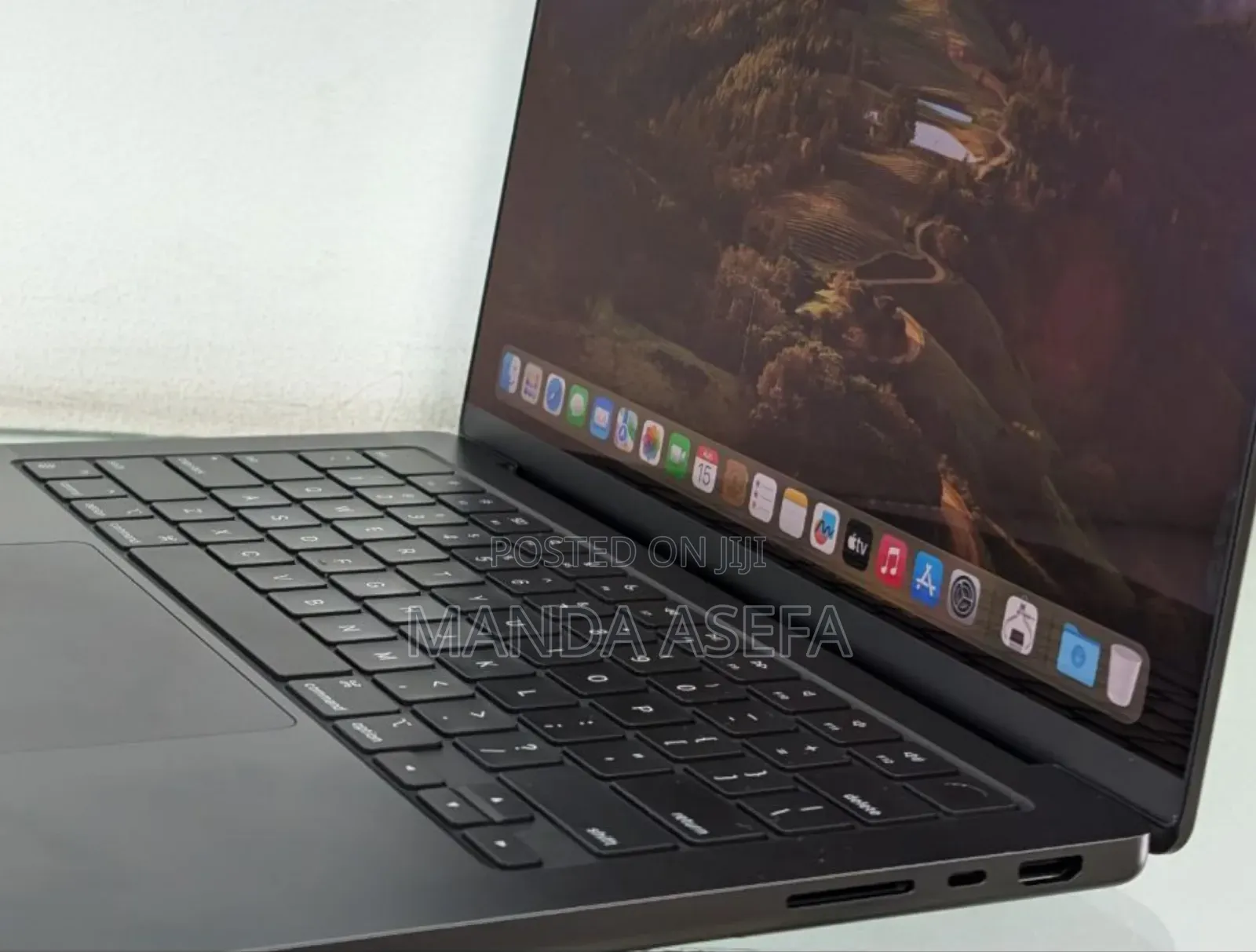 New Laptop Apple MacBook Pro 18GB Apple M3 SSD 512GB