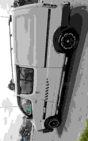 Toyota HiAce 2010 White