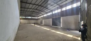 የሚሸጥ መጋዘን አለ