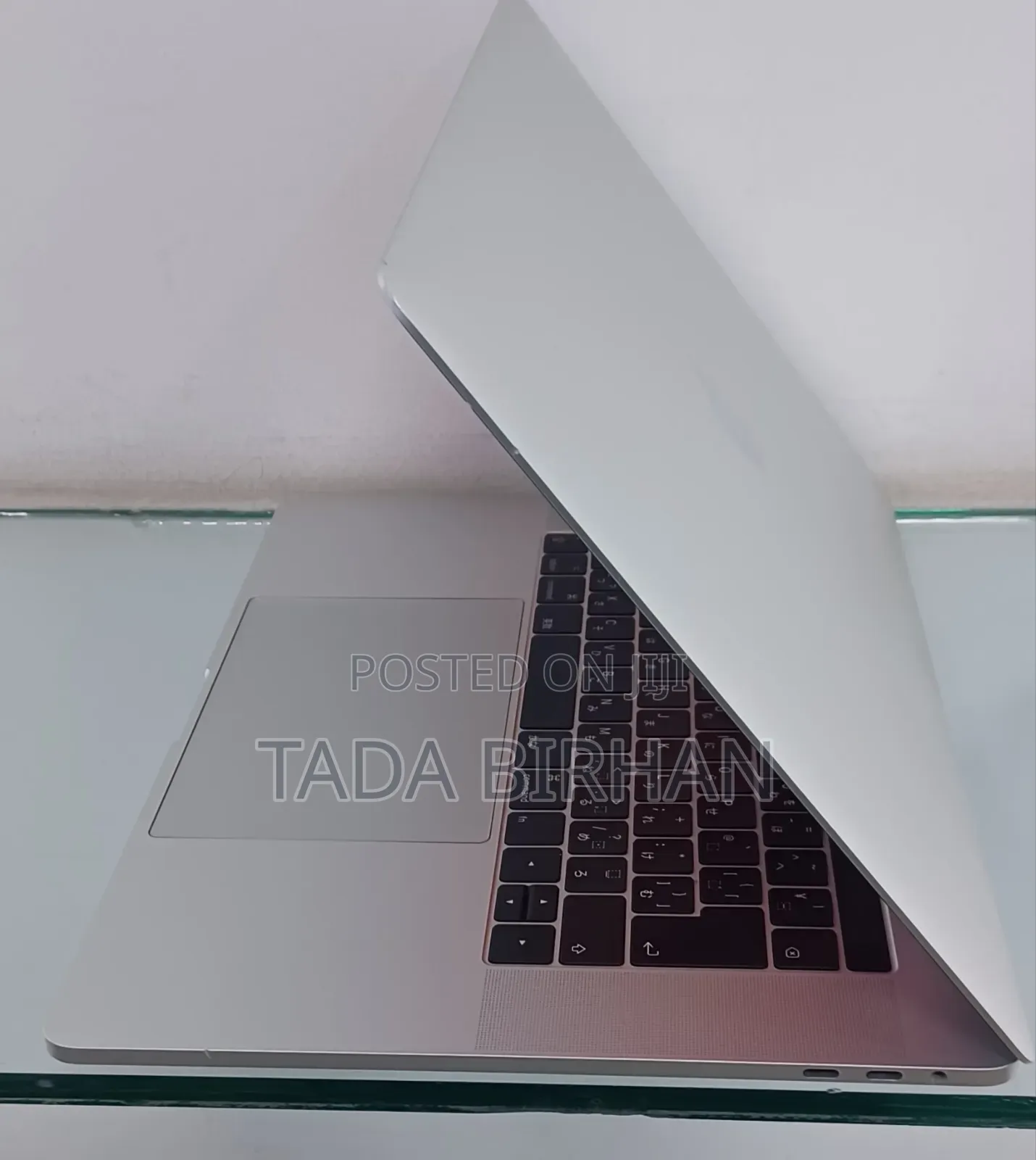 New Laptop Apple MacBook Pro 2017 16GB Intel Core I7 SSD 1T