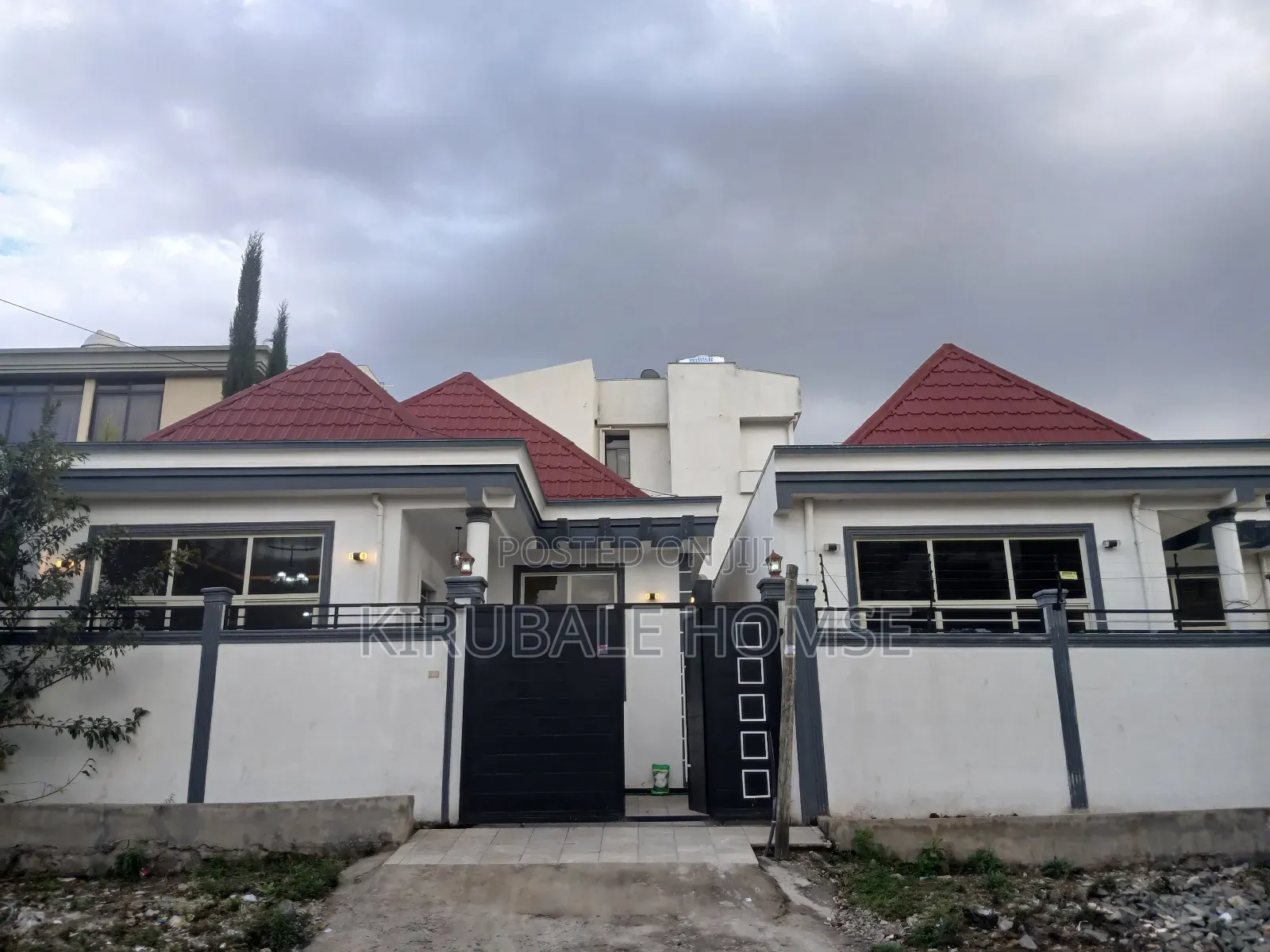 5bdrm Villa in Bole for sale