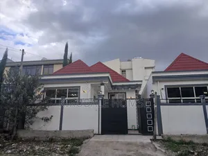 5bdrm Villa in Bole for sale