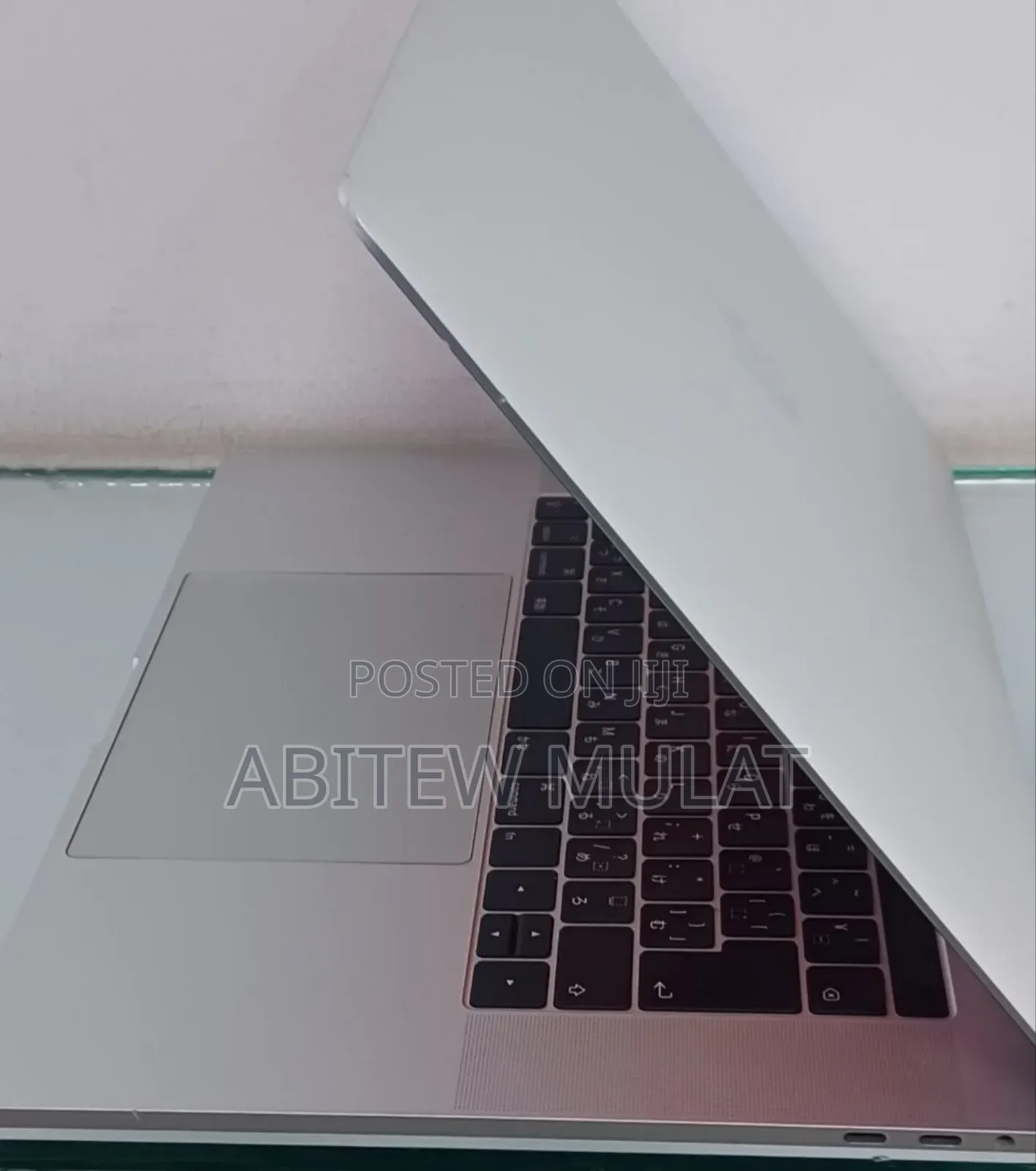 New Laptop Apple MacBook Pro 2017 16GB Intel Core I7 SSD 1T