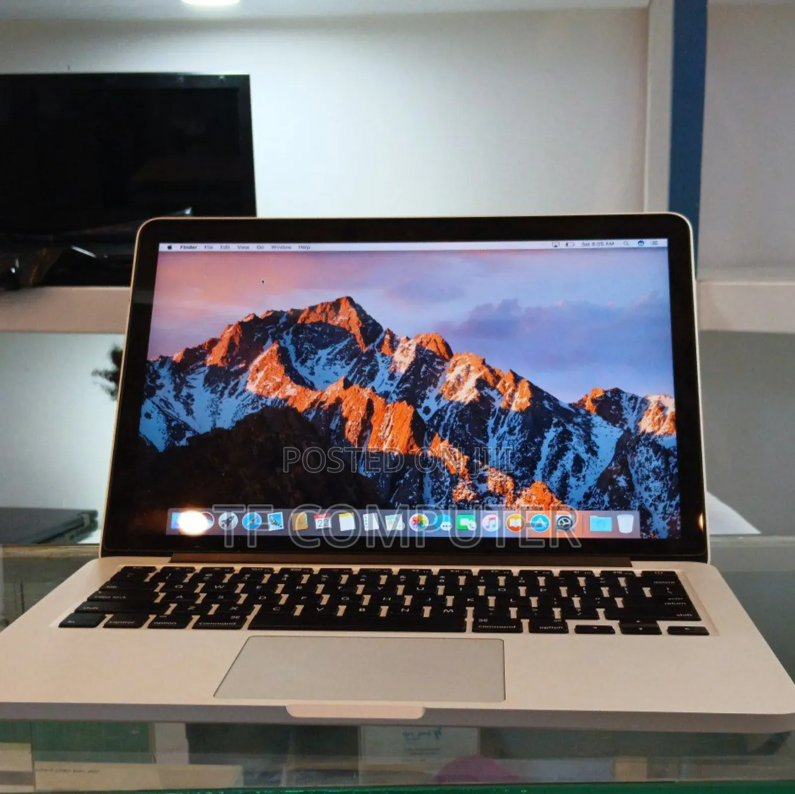 New Laptop Apple MacBook Pro 2015 8GB Intel Core I5 SSD 128GB