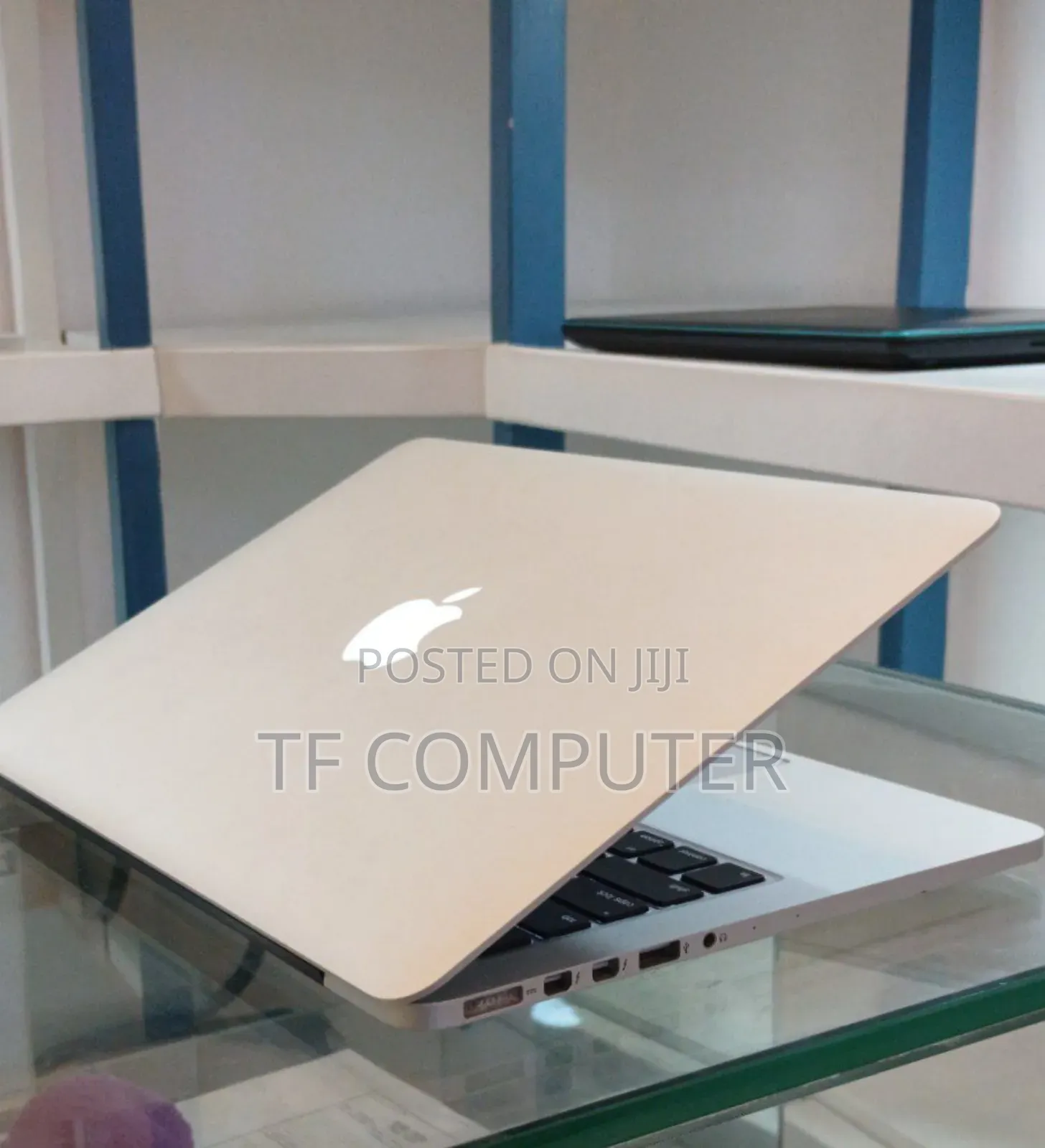 New Laptop Apple MacBook Pro 2015 8GB Intel Core I5 SSD 128GB