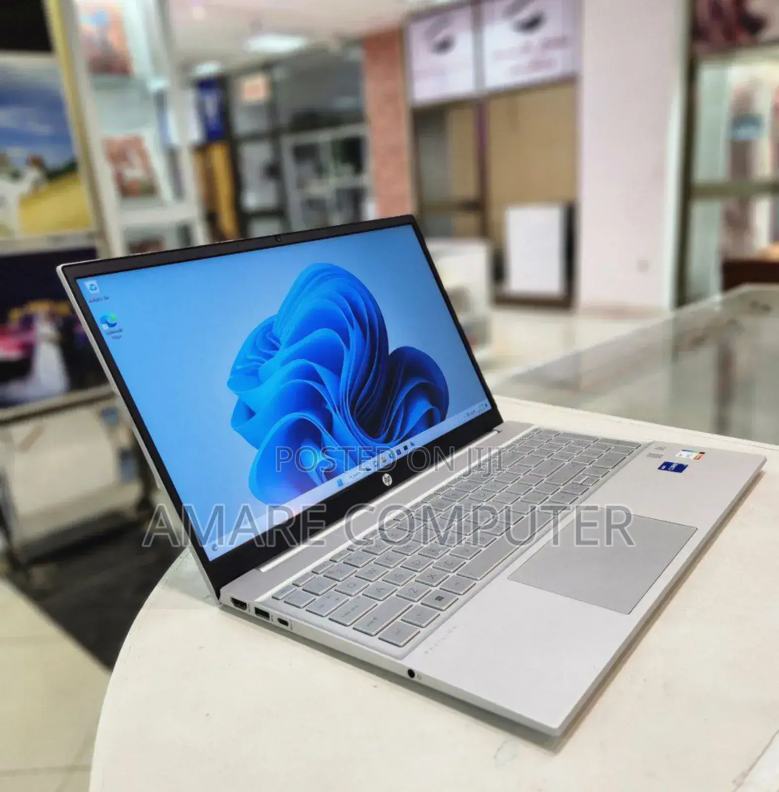 New Laptop HP Pavilion 15 16GB Intel Core I7 SSD 512GB
