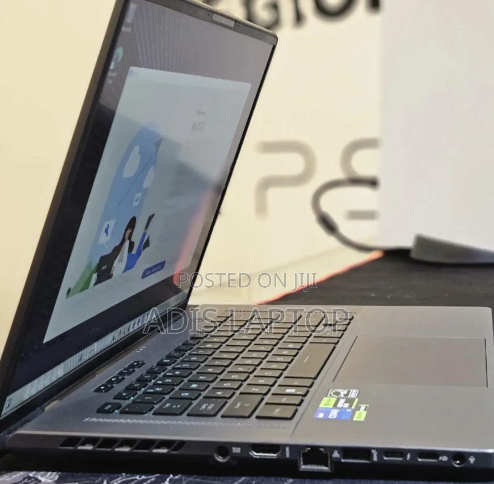 New Laptop Asus ROG Zephyrus G16 16GB Intel Core I7 SSD 512GB