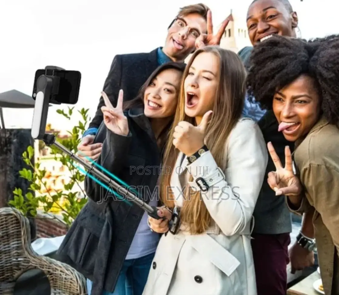 360° የሚሽከረከር Gimbal Stabilizer With Fill Light and Tripod