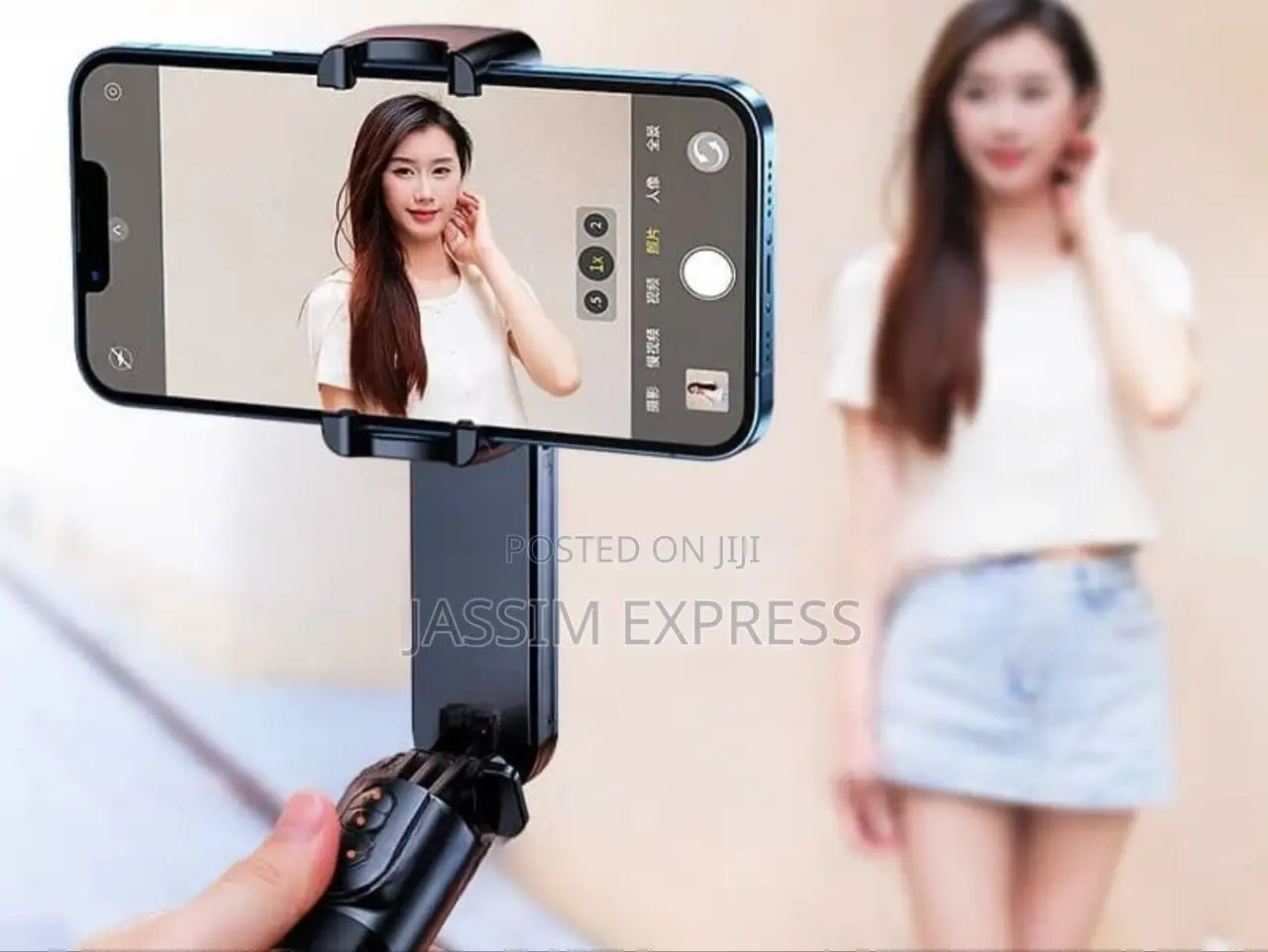 360° የሚሽከረከር Gimbal Stabilizer With Fill Light and Tripod