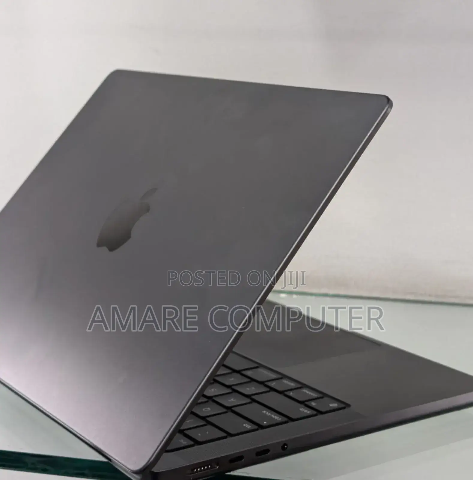 New Laptop Apple MacBook Pro 18GB Intel Core M3 SSD 512GB