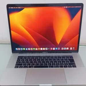 New Laptop Apple MacBook Pro 2017 16GB Intel Core I7 SSD 1T