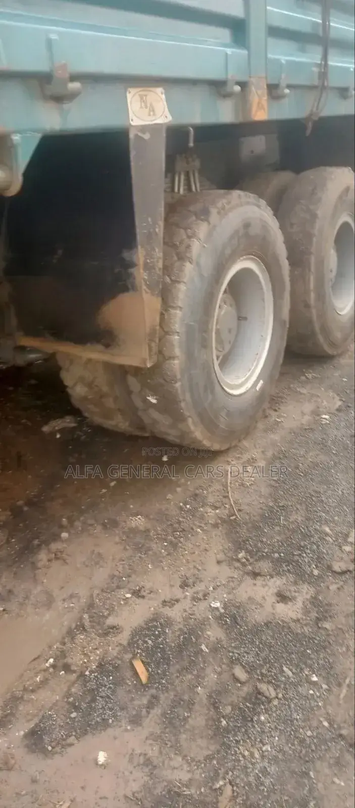 ከነ ተሳቢው 
ታርጋ A08* Bank 4.5 Millio አለበት