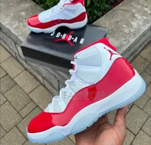 Photo - Master Quality Jordan 11 White Red