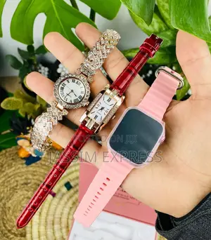 Photo - 3 in 1 Smart Watch Gift Combo!