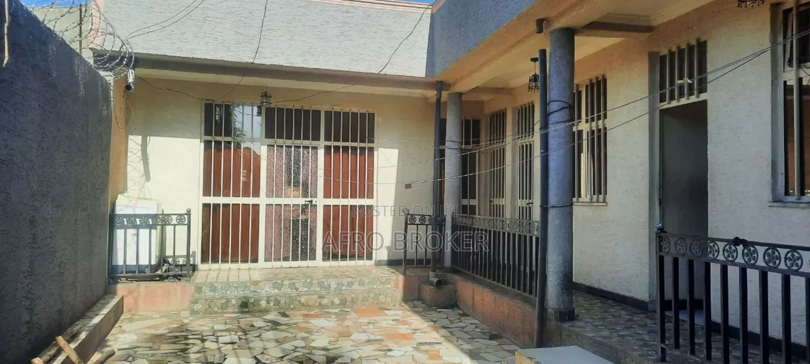 Furnished 4bdrm House in Total, Akaky Kaliti for sale