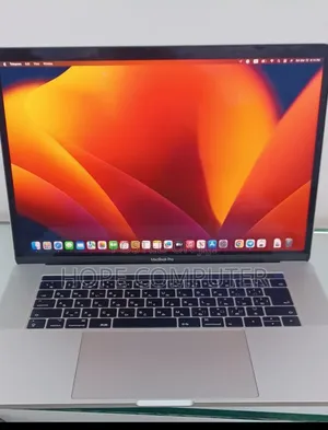 New Laptop Apple MacBook Pro 2017 16GB Intel Core I7 SSD 512GB