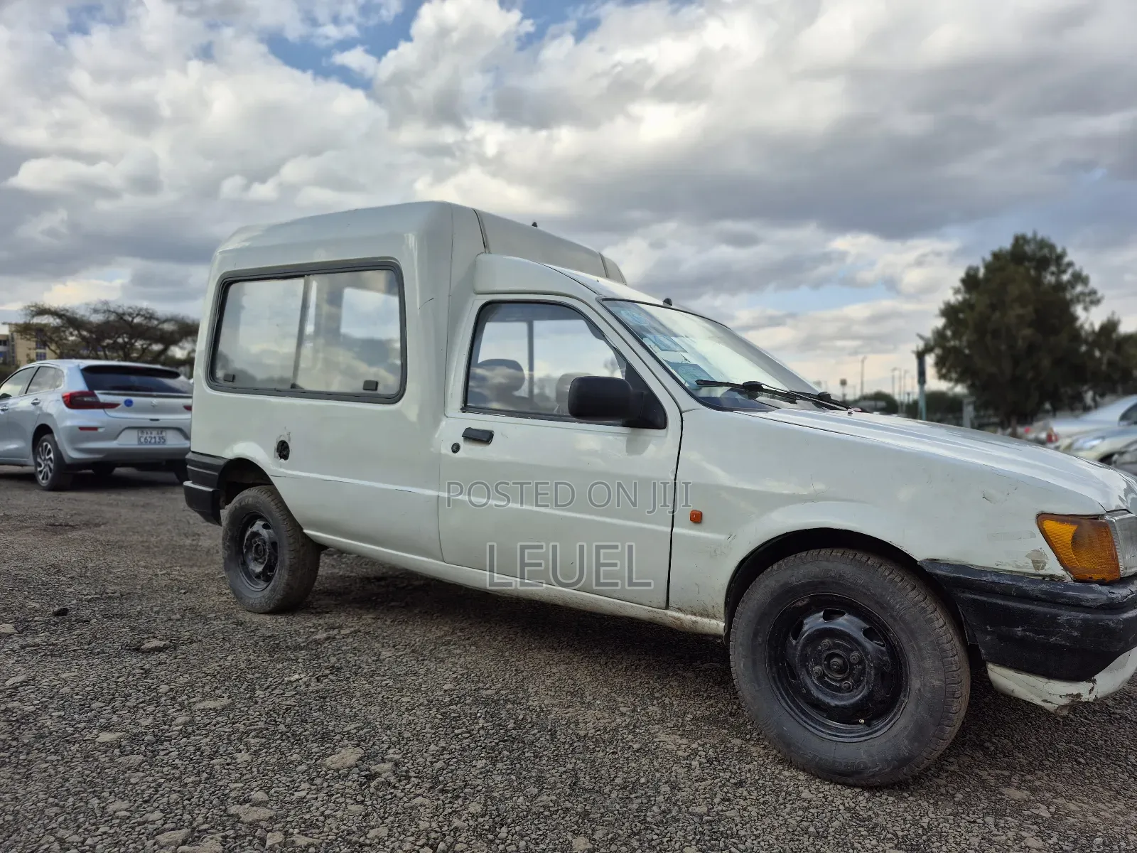 Ford Courier 1995 White