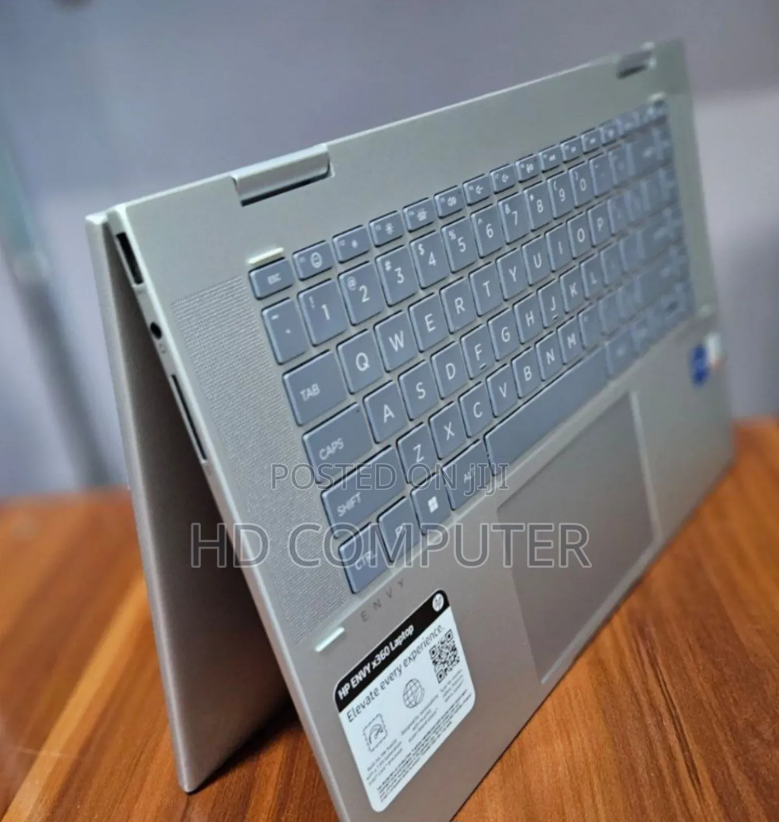 New Laptop HP Envy X360 8GB Intel Core I5 SSD 512GB