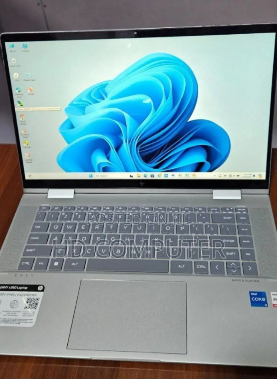 New Laptop HP Envy X360 8GB Intel Core I5 SSD 512GB