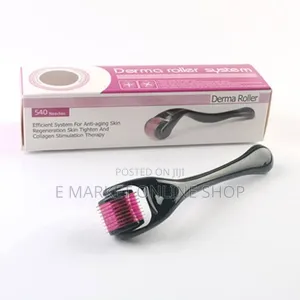 Photo - Derma Roller Roll Away Wrinkles