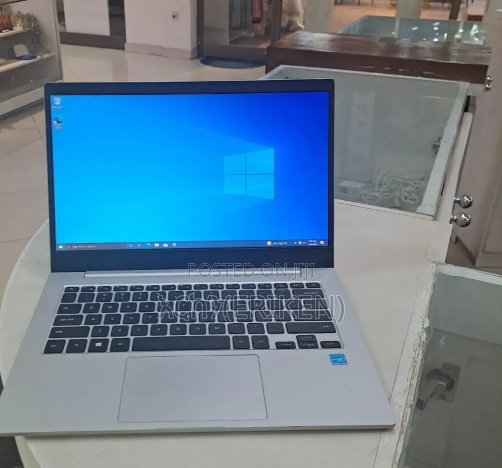 New Laptop Samsung Galaxy Book 2 6GB SSD 128GB