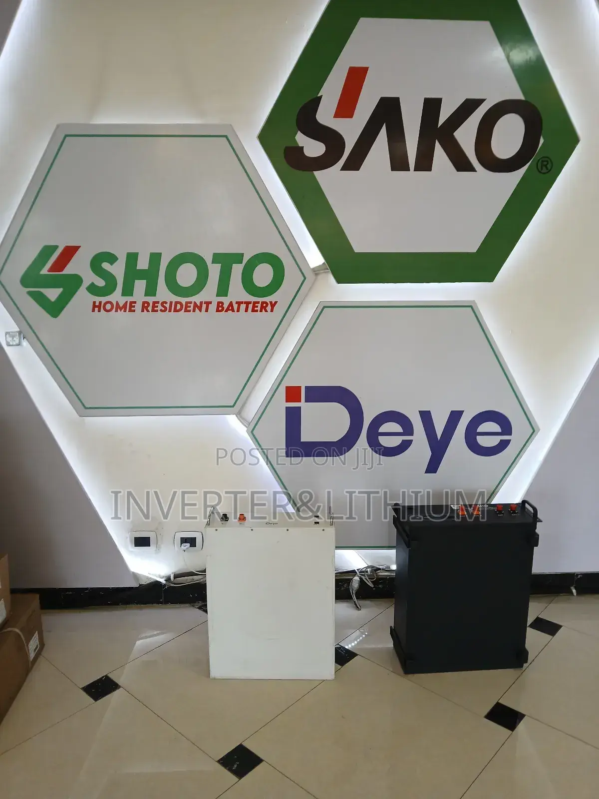 Solar Generator/Hybrid Inverter Lithium Ion Battery/