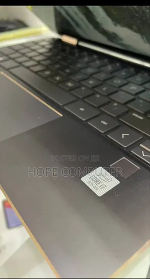 New Laptop HP Spectre 16GB Intel Core I7 SSD 1T