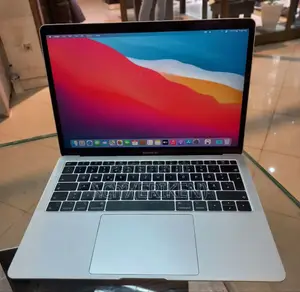 New Laptop Apple MacBook Air 2019 8GB Intel Core I5 SSD 128GB