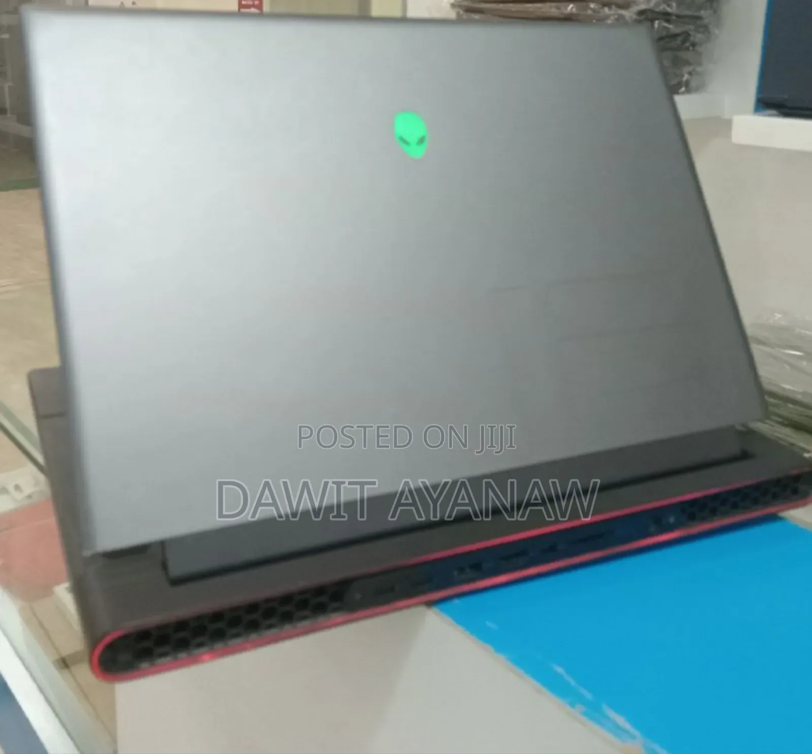 New Laptop Alienware M17x R2 16GB Intel Core I9 SSD 1T