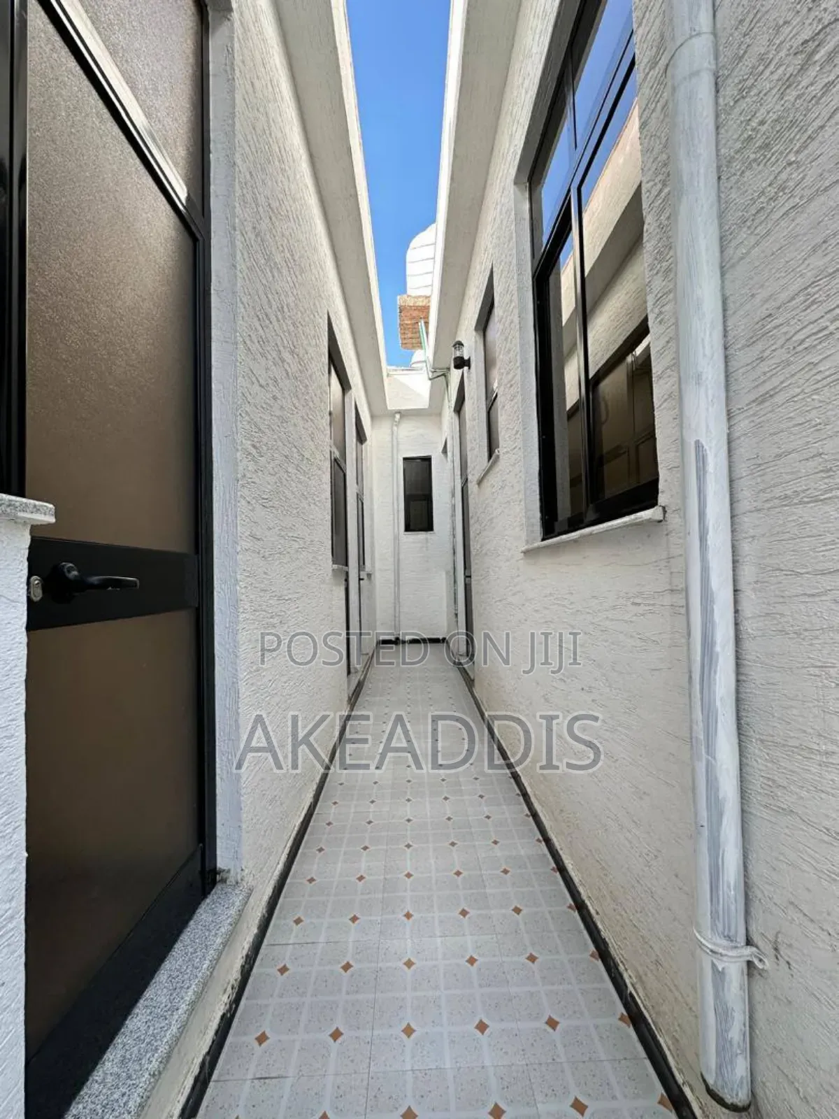 Furnished 3bdrm Villa in ሰሚት, Bole for sale