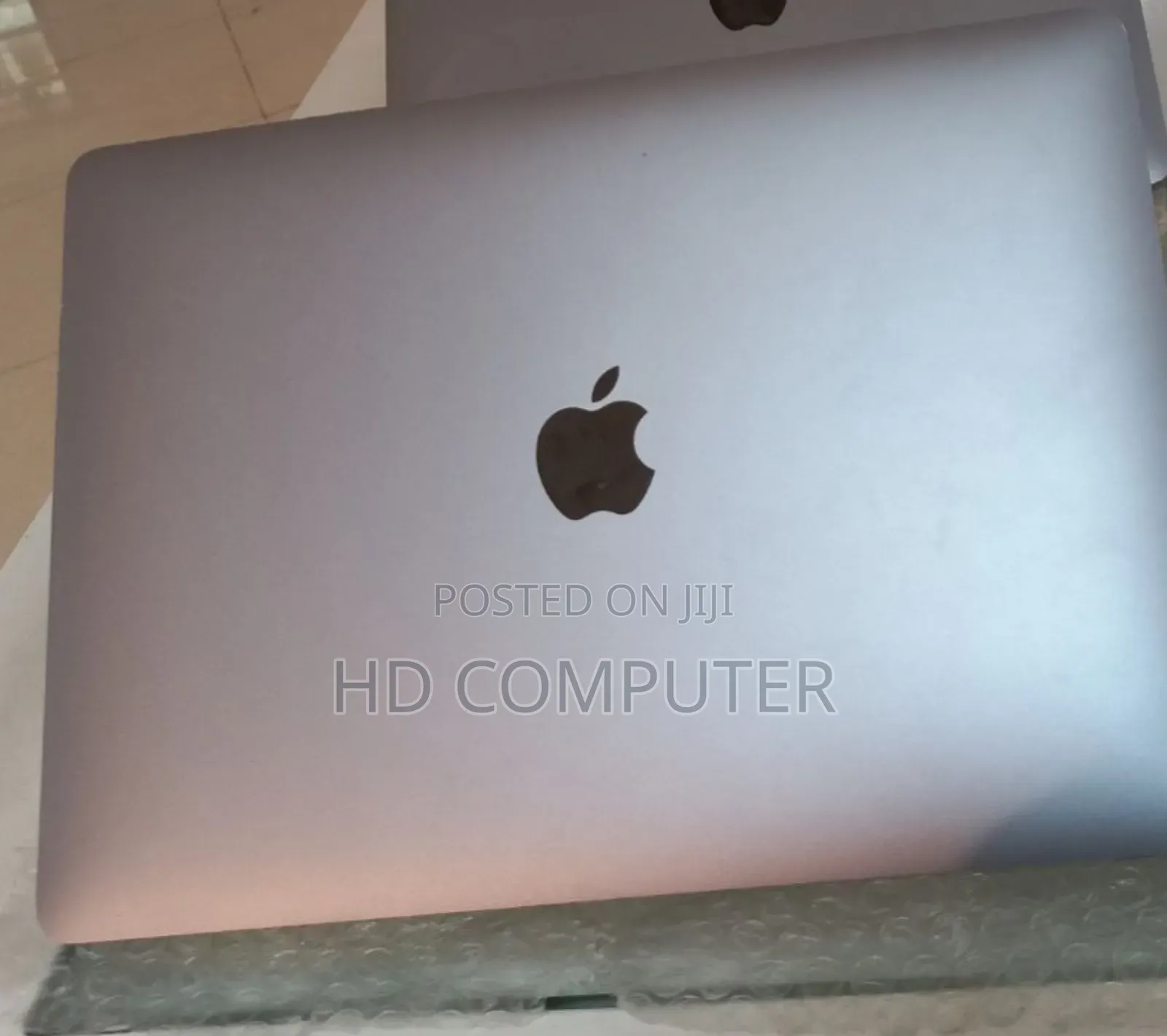 New Laptop Apple MacBook Pro 2018 8GB Intel Core I5 SSD 512GB