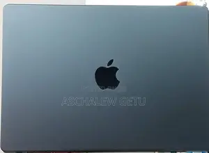 Photo - New Laptop Apple MacBook Pro 2019 18GB Intel Core I9 SSD 512GB