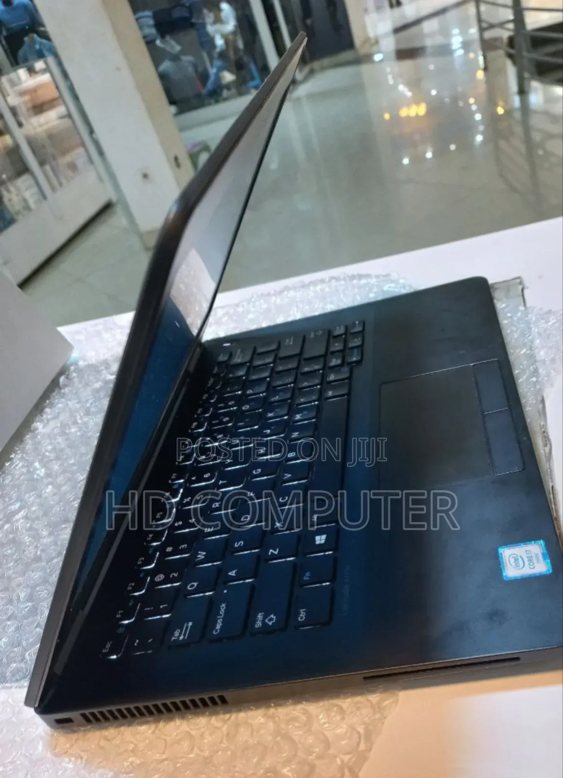 New Laptop Dell Latitude 5310 8GB Intel Core I7 SSD 256GB