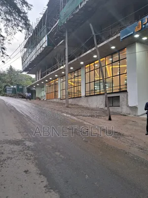 ለሽያጭ የቀረቡ ሱቆች